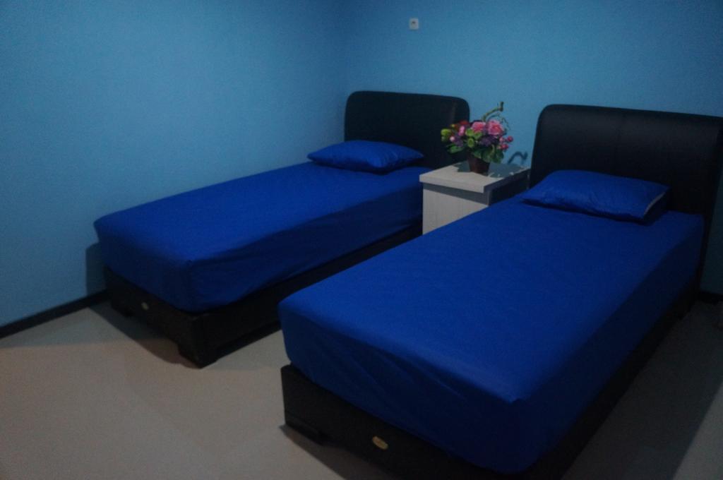 Budget Guest House Tunas Mandiri Jaya Malang Ruang foto